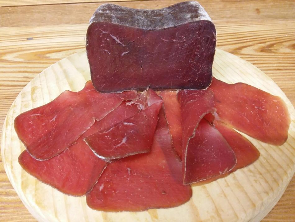 BUNDNERFLEISCH (GRISONS AIR DRIED BEEF) - VIANDE DE GRISON