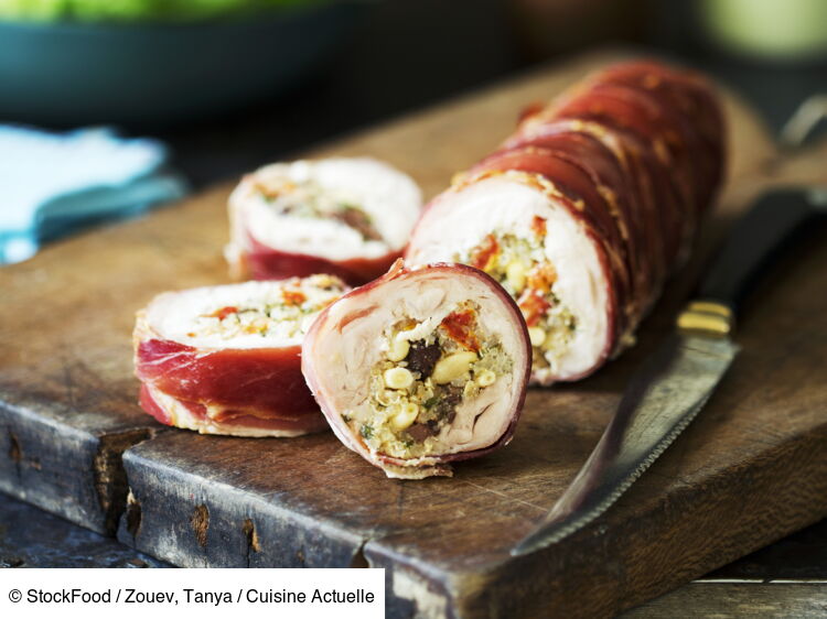 COOKED CHICKEN ROLL BALLOTINE -ROULADE DE POULET