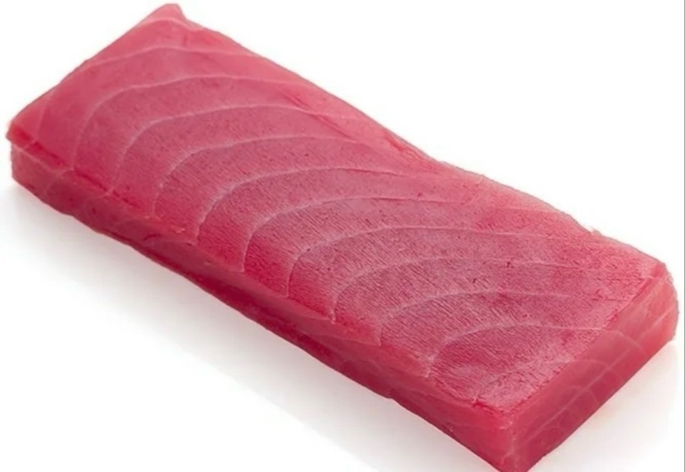 RED BLUEFIN TUNA SAKU CUT 300/400G FROZEN THON ROUGE TONNO ROSSO ROUGE COUPE SAKU 300/400G 