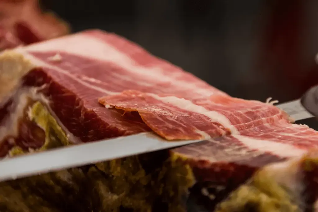 WHOLE HAM PATA NEGRA BELLOTA- JAMBON ENTIER AVEC OS