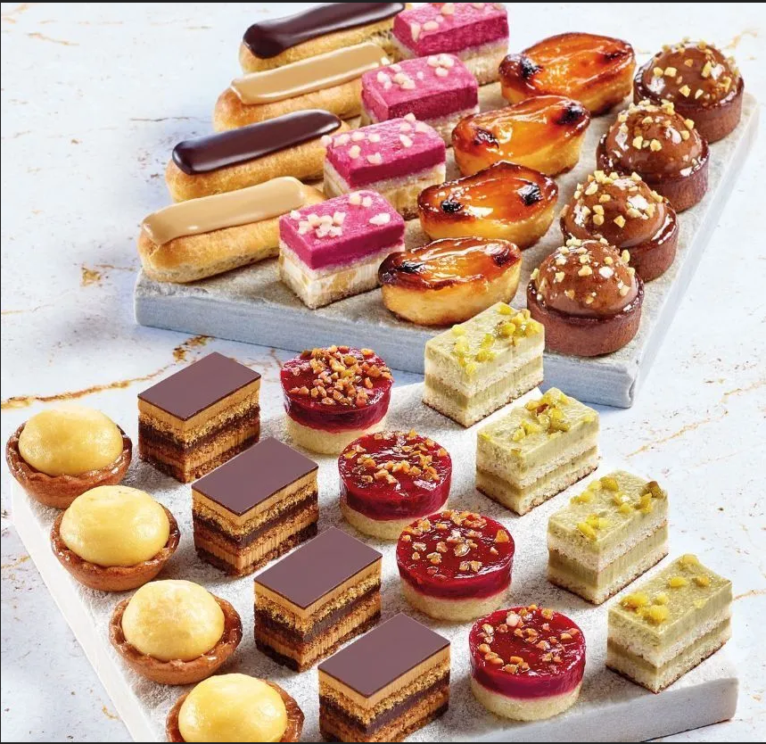 ASSORTMENT OF SWEET CRAVINGS PETIT FOURS-13.87GX53PCS ASSORTIMENT DE PETITS FOURS ENVIES SUCRÉES-13.87GX53PCS
