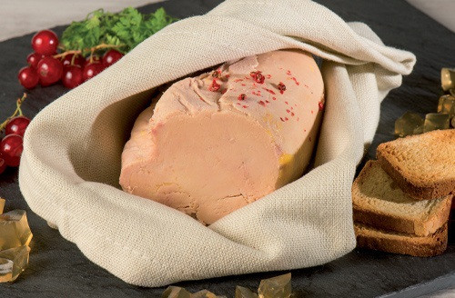 WHOLE DUCK FOIE GRAS WITH SAUTERNE -FOIE GRAS DE CANARD ENTIER AU SAUTERNE