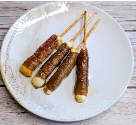 BEEF CHEESE SKEWERS 31GR X 50PC - BROCHETTES BOEUF FROMAGE 31GR X 50PC