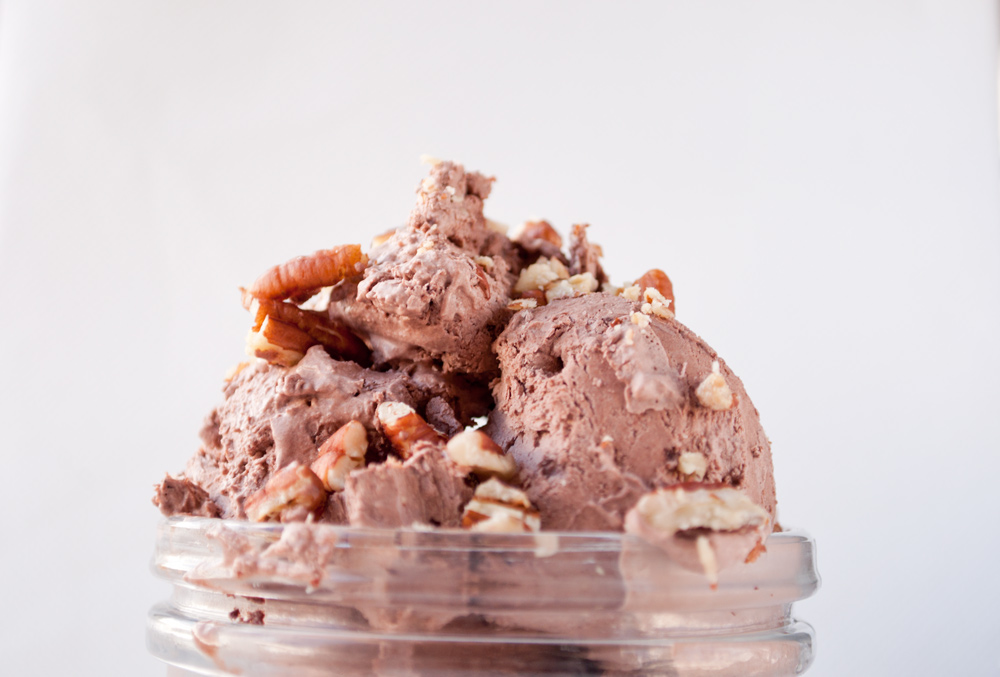 VEGAN CHOCOLATE ICE CREAM - GLACE CHOCOLAT VÉGANE