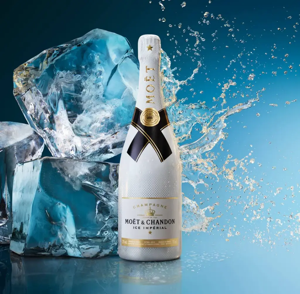 WHITE CHAMPAGNE ICE IMPÉRIALE MOËT & CHANDON -75CL CHAMPAGNE BLANC ICE IMPÉRIALE MOËT & CHANDON -75CL 